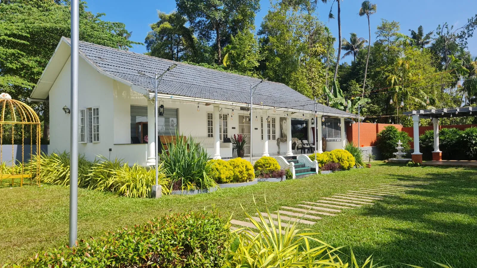 Private AC Cottage Suite - Mangalassery Pavilion